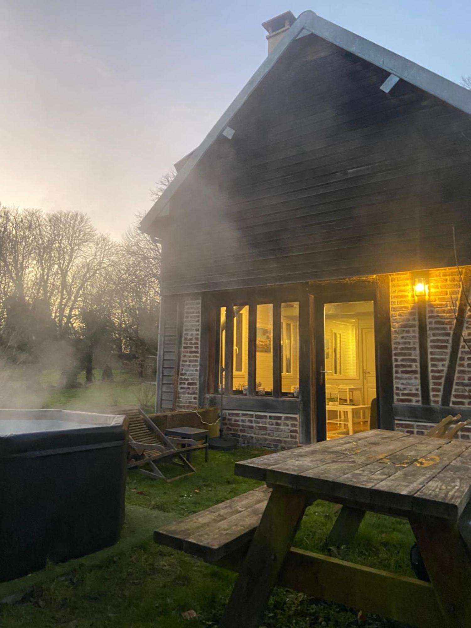 Maison Au Bord De Riviere , Proche De La Mer- Spa Semi Rigide Plein Air En Option Bacqueville-en-Caux Eksteriør billede